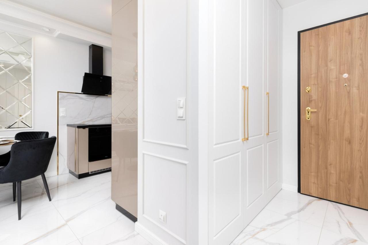 Plac Unii Apartment Gdynia Srodmiescie By Renters Prestige ภายนอก รูปภาพ