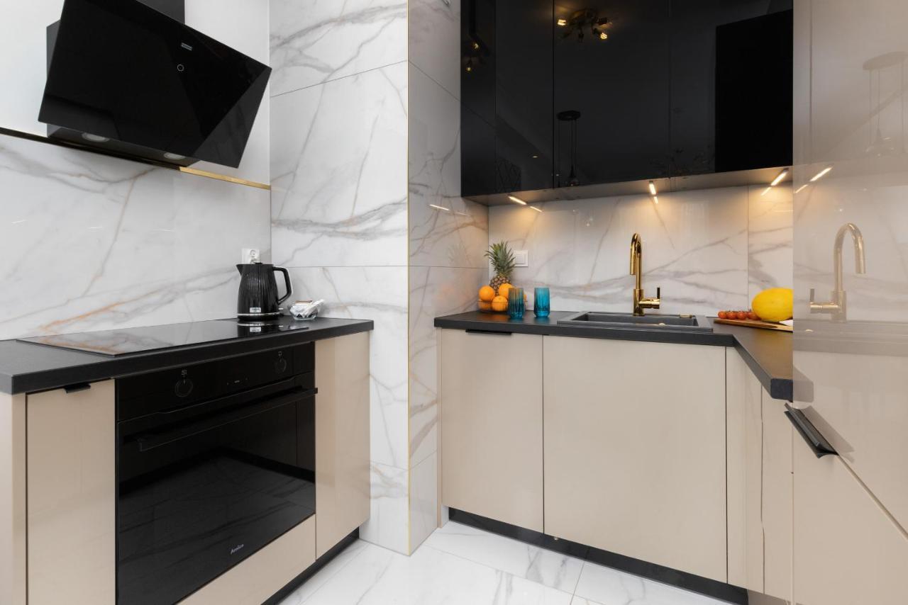 Plac Unii Apartment Gdynia Srodmiescie By Renters Prestige ภายนอก รูปภาพ